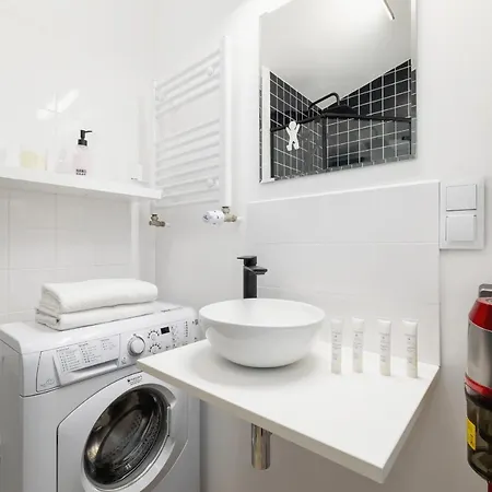아파트 Rent Like - Cozy Studio Koszykarska *